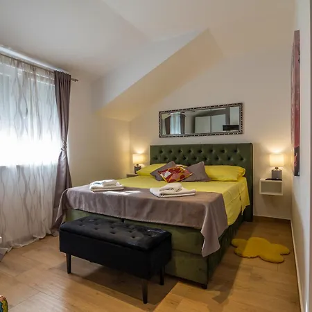 In Omis Inland/4 Stars+heated Pool Villa Nova Sela (Omis)